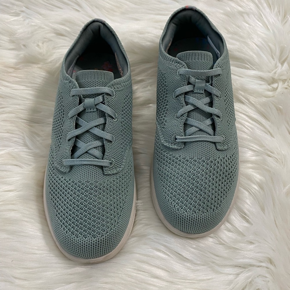 Skechers Goga Mat green/ tan sneakers Sz 8 - Picture 1 of 9